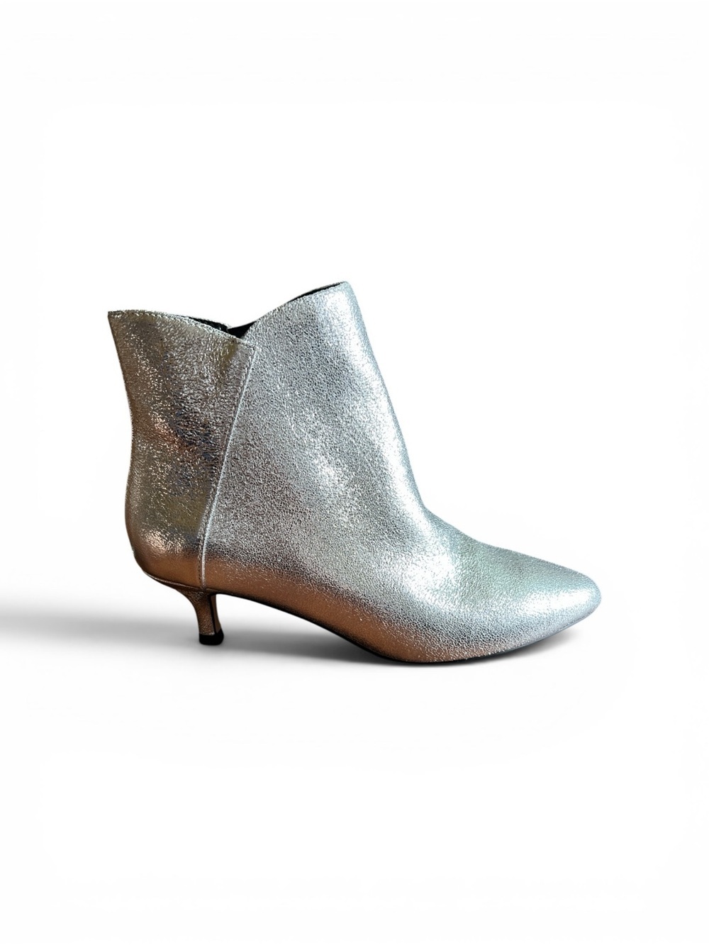 XOXO Kyrie Silver Metallic Ankle Booties Size 6.5 New - Picture 2 of 11